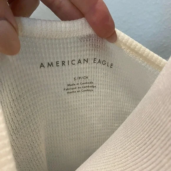 AMERICAN EAGLE Sleeveless Henley, Size Small - Picture 4 of 4